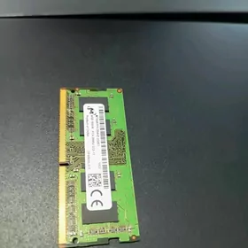 DDR4 4 GB RAM