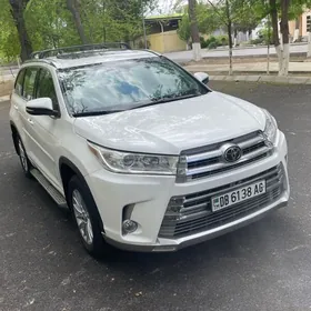 Toyota Highlander 2019