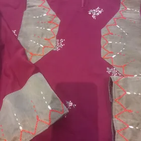 taýyn koýnek geyilmedik