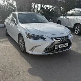 Lexus ES 350 2019