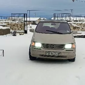 Opel Sintra 1999