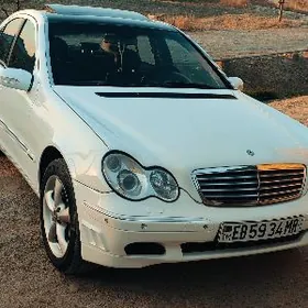 Mercedes-Benz C-Class 2003