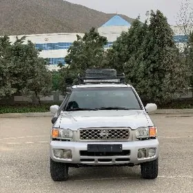 Nissan Pathfinder 2001