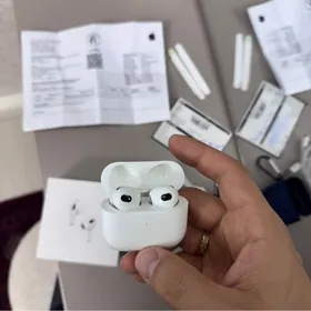 AirPods 3