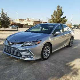 Toyota Camry 2023