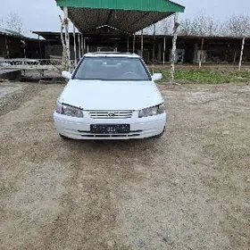 Toyota Camry 1998