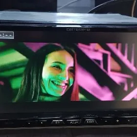 PIONEER KAROZERIA TELEWIZOR