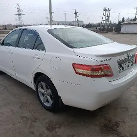 Toyota Camry 2011