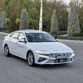 Hyundai Elantra 2024