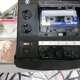 МАГНИТОФОН