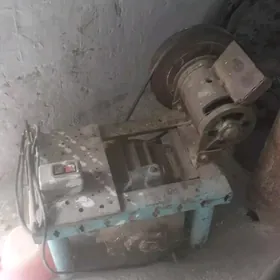 satlyk pekarny eyesinden