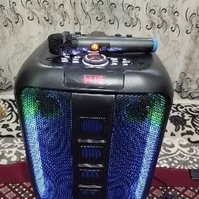 Kolonka mikrafony bar