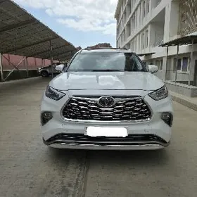 Toyota Highlander 2022