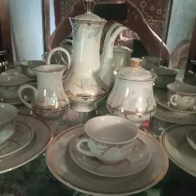 Сервис фарфоровый