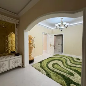 Квартира. 3комнат 2 нжи этаж