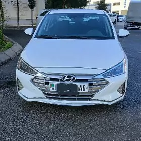 Hyundai Elantra 2020