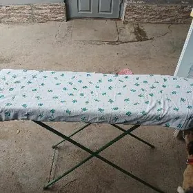 ПРОДАЁТСЯ ГЛАДИЛКА СОВЕТСКАЯ