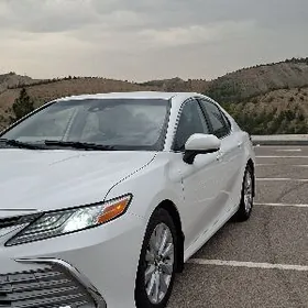 Toyota Camry 2020