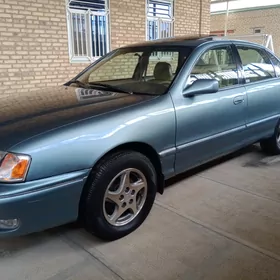 Toyota Avalon 1999