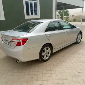 Toyota Camry 2013