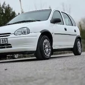 Opel Corsa 1996