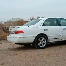 Toyota Camry 1999