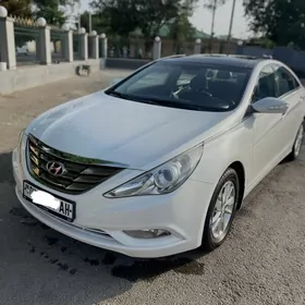 Hyundai Sonata 2011