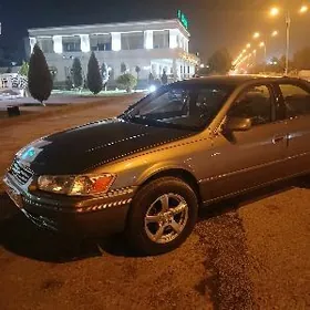 Toyota Camry 1999