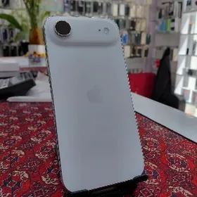 iPhone Air 256GB Cloud White