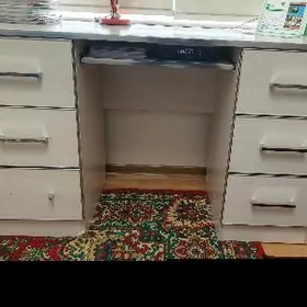 письменный стол