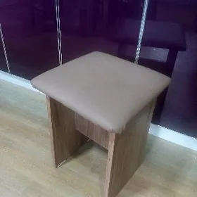 стул табуретка