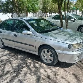 Renault Laguna 1 2001