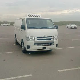 Toyota Hiace 2024
