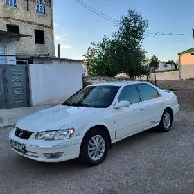 Toyota Camry 2000