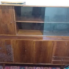 Сервант и комод