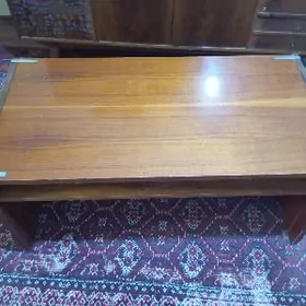 Журнальный столик