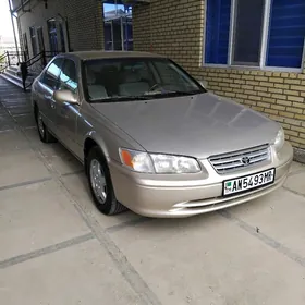 Toyota Camry 2000