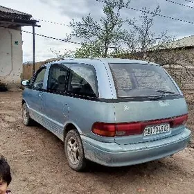Toyota Previa 1991