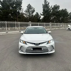 Toyota Camry 2022