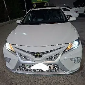 Toyota Camry 2020