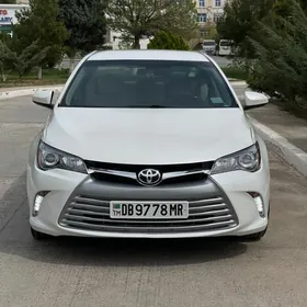 Toyota Camry 2016