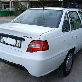 Daewoo Nexia 2010
