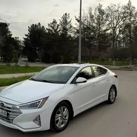 Hyundai Elantra 2020
