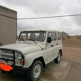 UAZ 469 2003