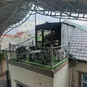 Bagyr Mirewe 5 kom 8 sotok