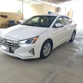 Hyundai Elantra 2019