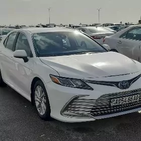Toyota Camry 2023