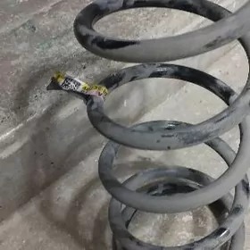 Пружина Pružin Highlander