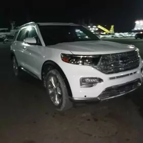 Ford Explorer 2021
