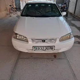 Toyota Camry 1997